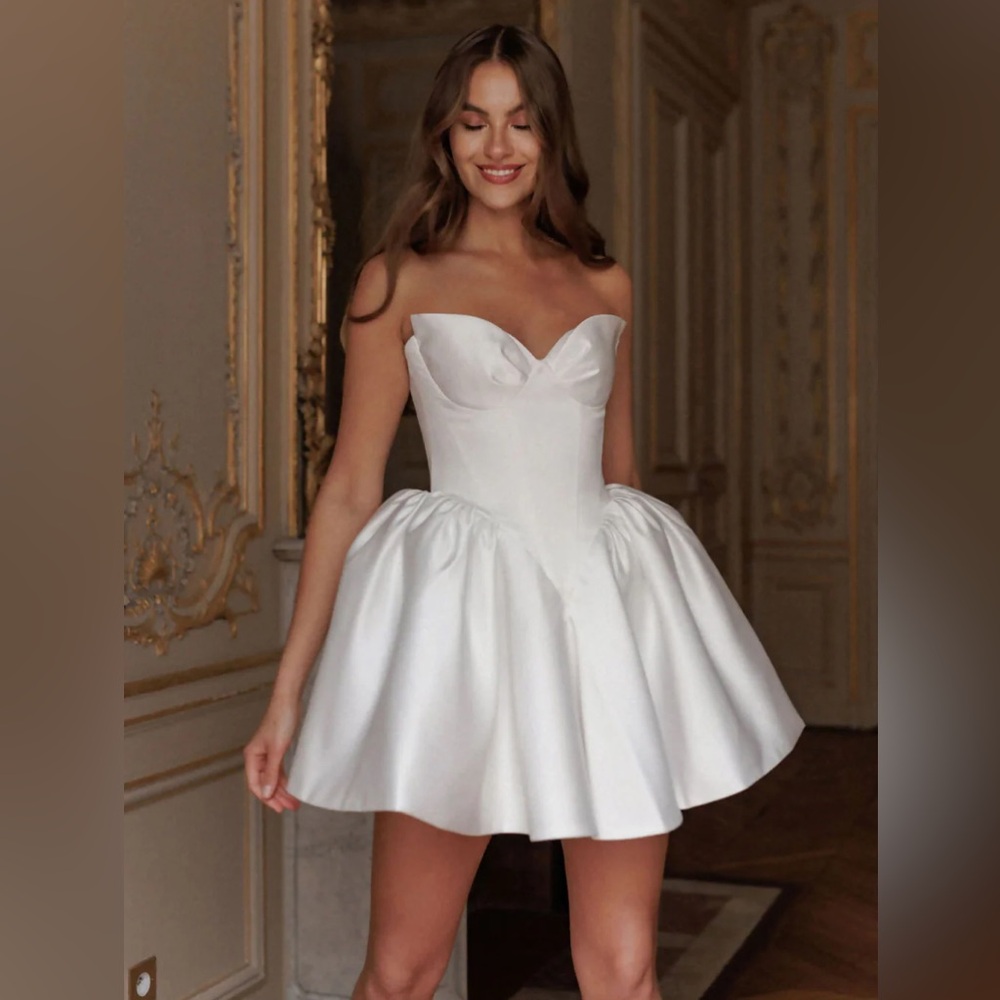 Rosie Etienne Elegant White Strapless Valentina Dress